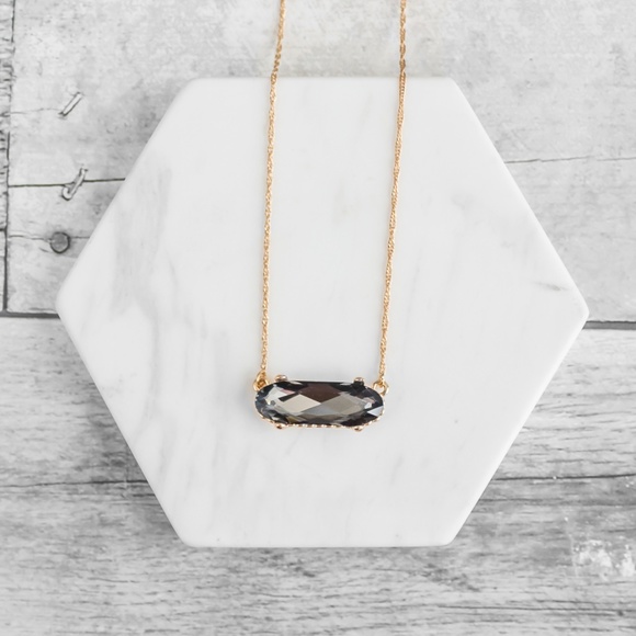 'Crystalline' Necklace - Picture 3 of 6